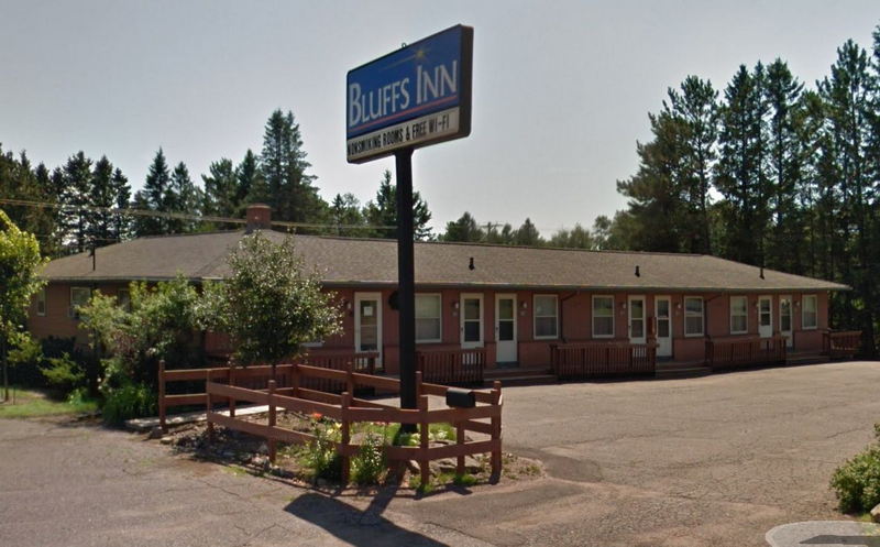 Bluffs Inn (Bluff View Motel) - From Web Listing (newer photo)